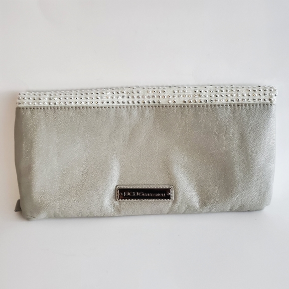 BCBGENERATION Clutch Sequin Silver - Picture 2 of 10